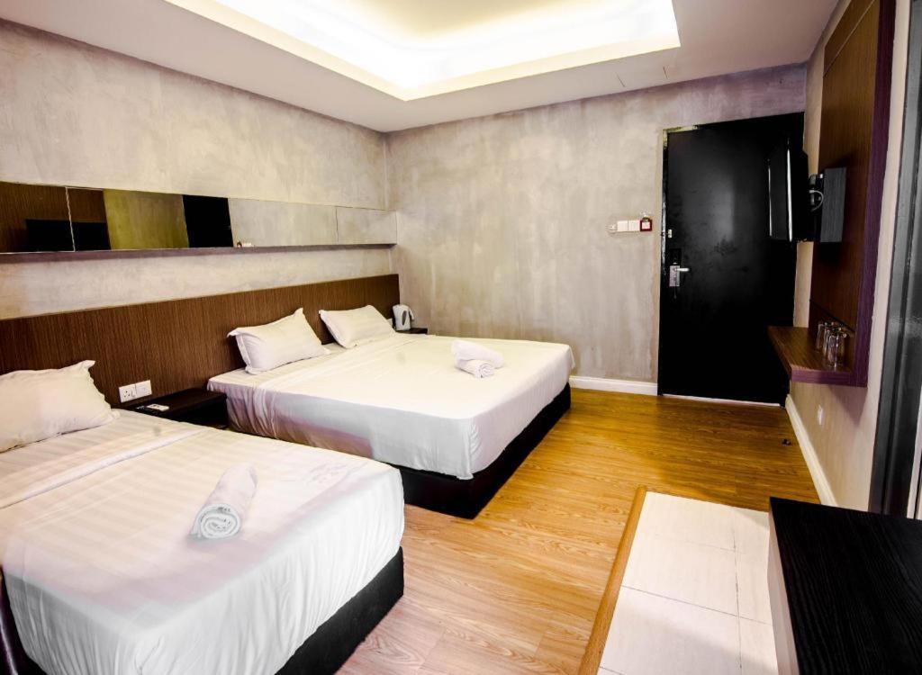 קוטה קינבלו Monaco Boutique Hotel Sadong Jaya מראה חיצוני תמונה