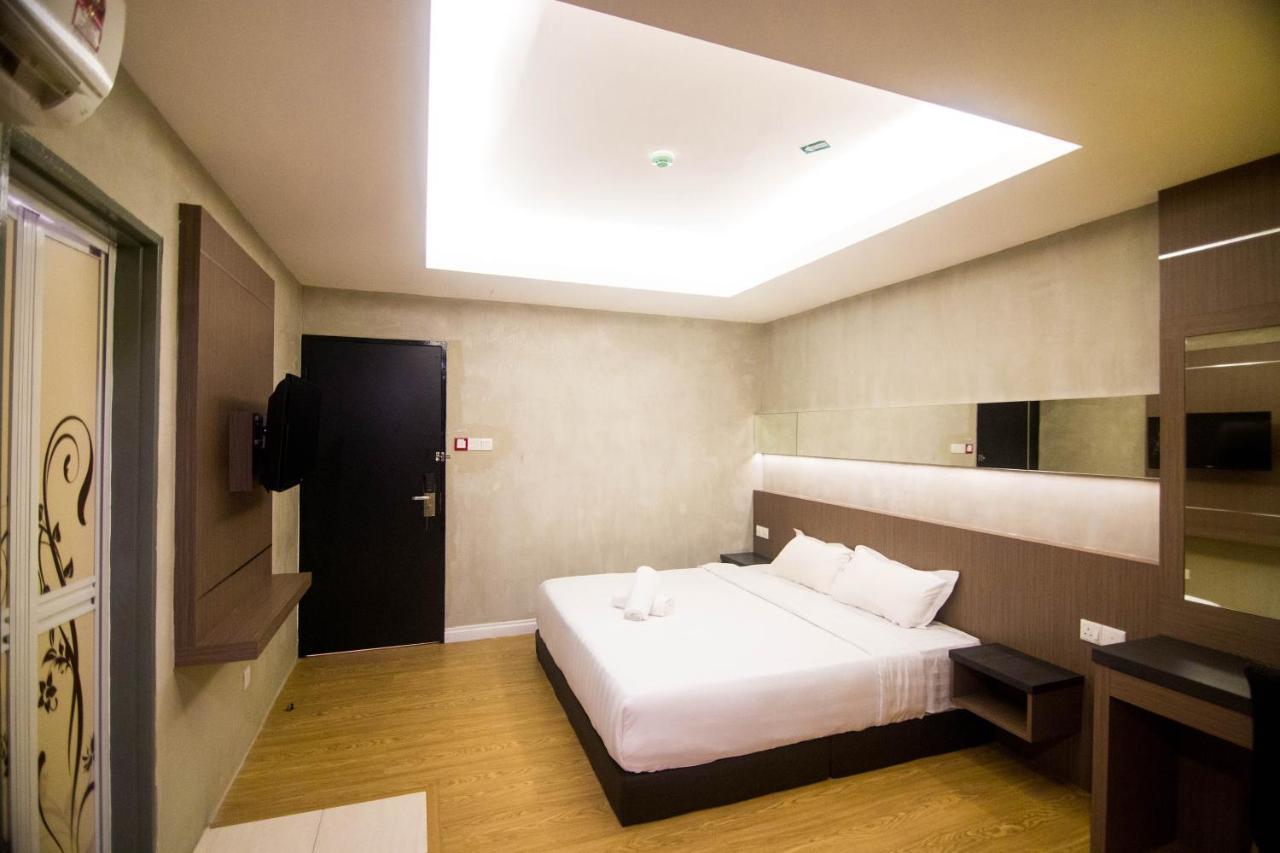קוטה קינבלו Monaco Boutique Hotel Sadong Jaya מראה חיצוני תמונה