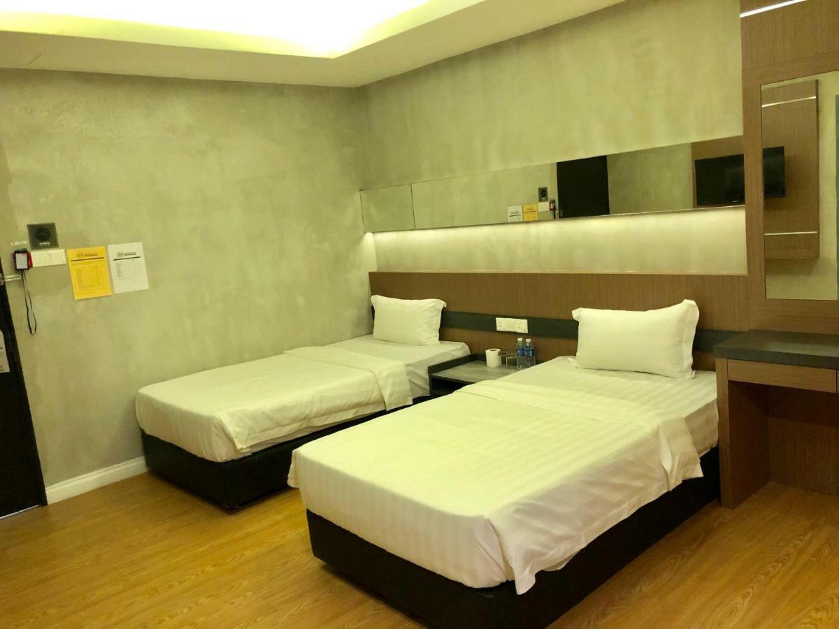 קוטה קינבלו Monaco Boutique Hotel Sadong Jaya מראה חיצוני תמונה
